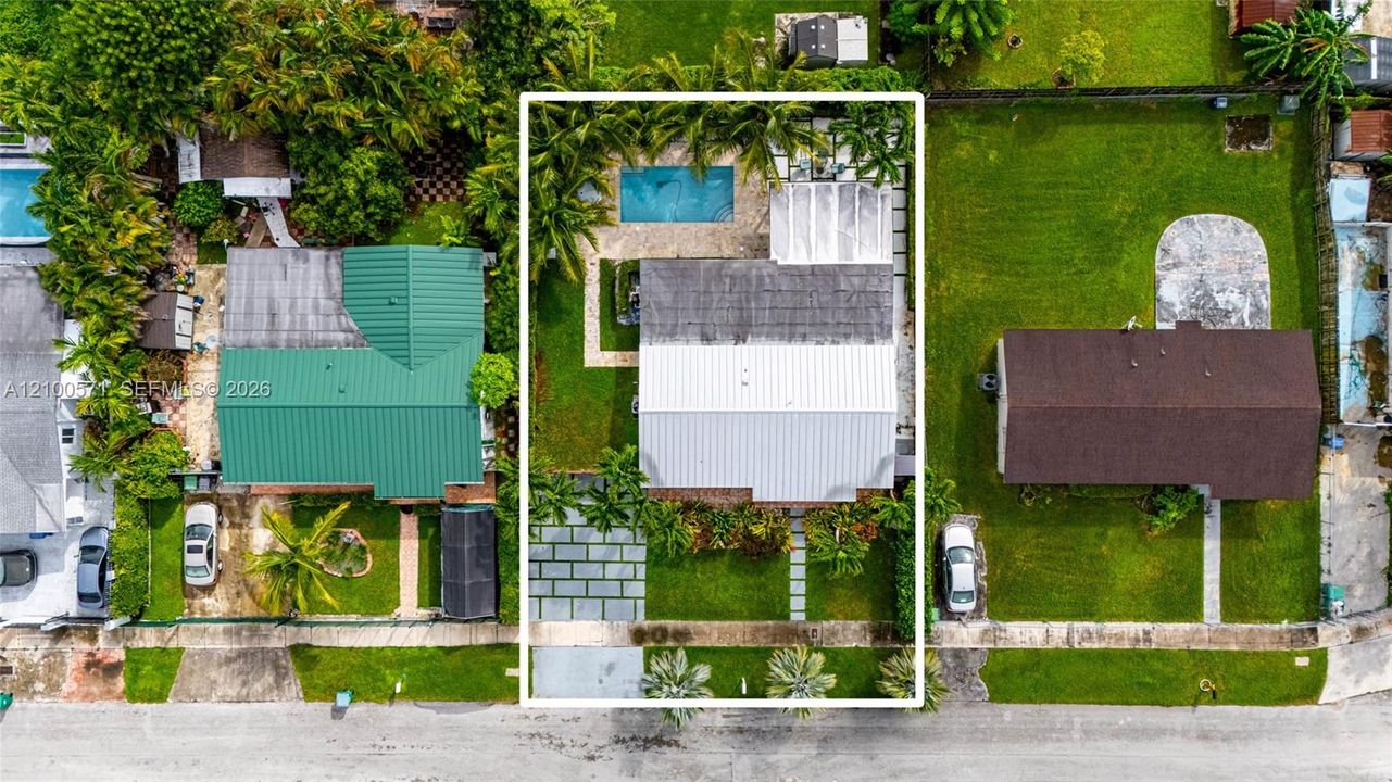 На продажу: $619,000 (3 спален, 2 ванн, 1638 Квадратных фут)