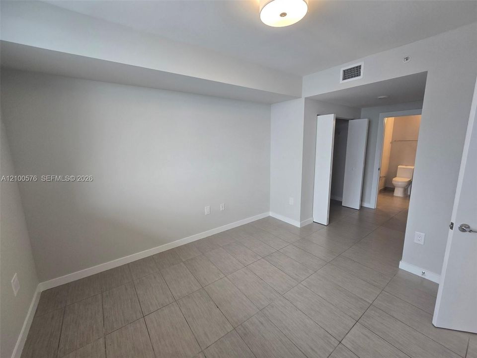 В аренду: $3,500 (2 спален, 2 ванн, 1042 Квадратных фут)