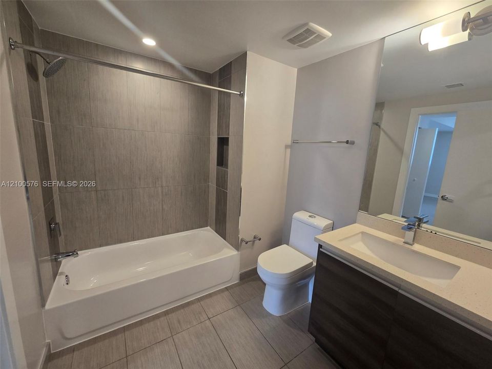 В аренду: $3,500 (2 спален, 2 ванн, 1042 Квадратных фут)