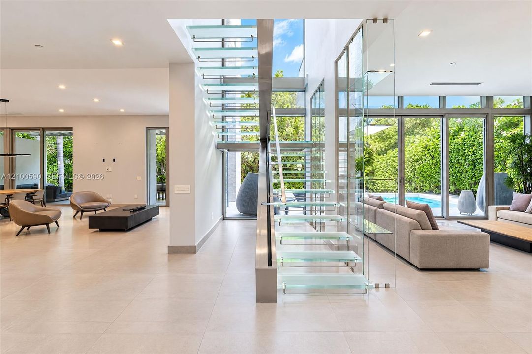 For Sale: $11,750,000 (7 beds, 5 baths, 5074 Square Feet)