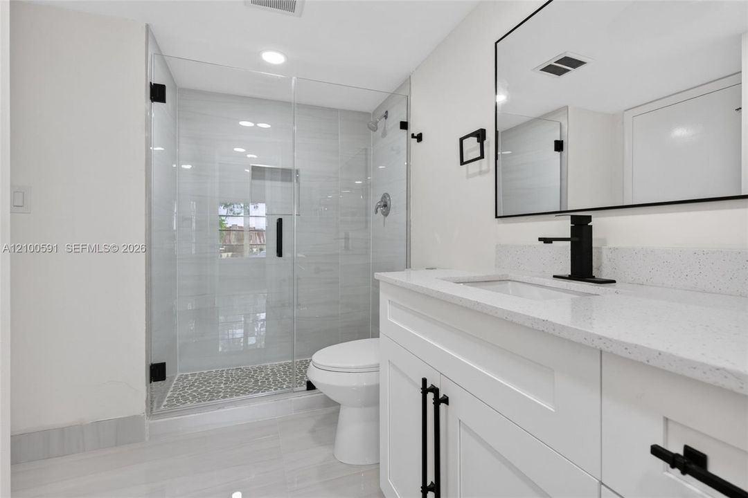 En Venta: $129,000 (2 camas, 2 baños, 972 Pies cuadrados)