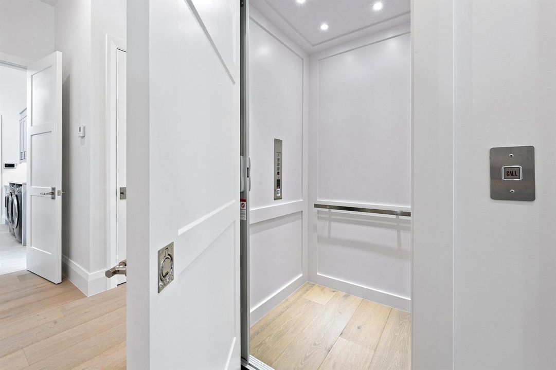 ELEVATOR