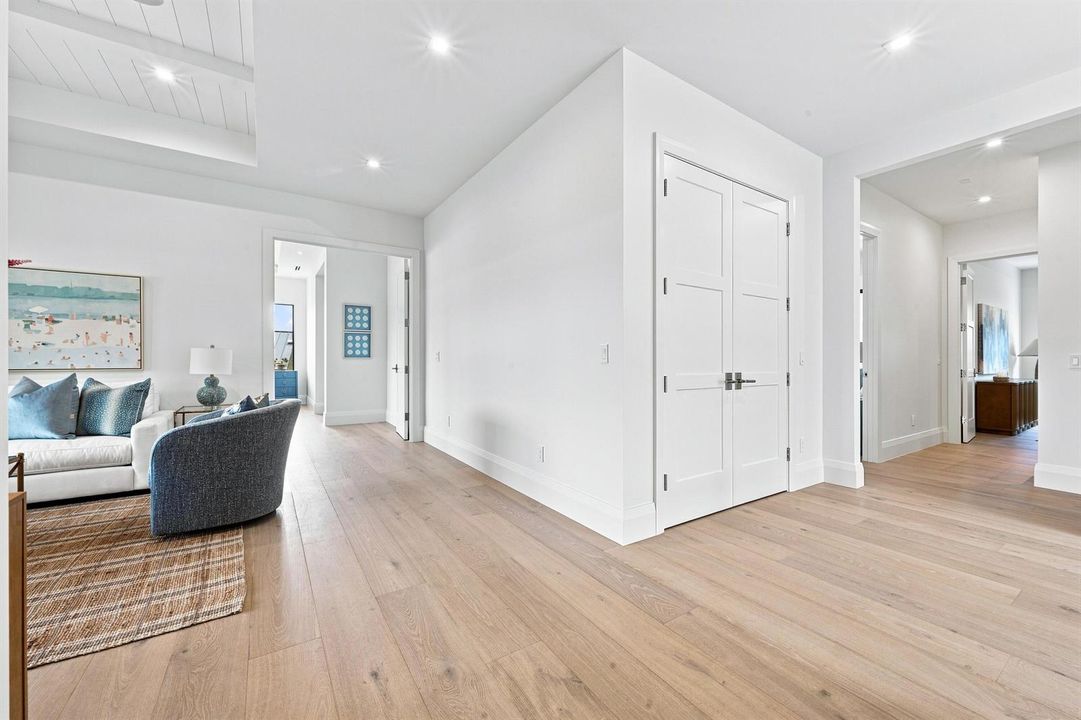 SECOND FLOOR LANDING