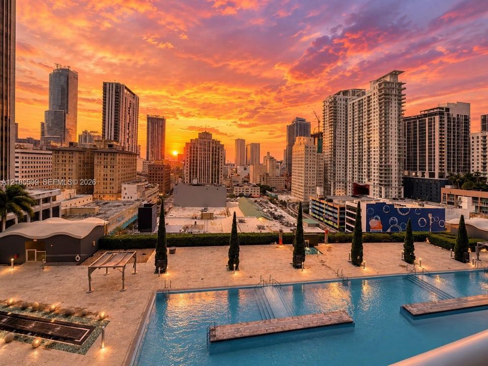 En Venta: $320,000 (0 camas, 1 baños, 567 Pies cuadrados)