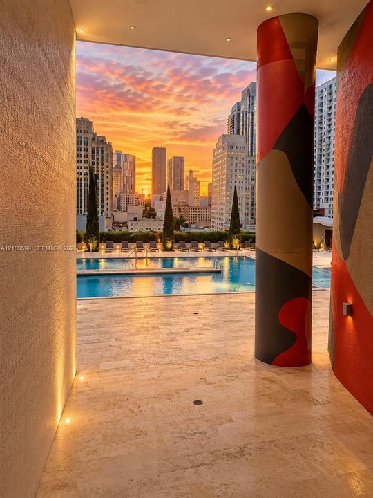 En Venta: $320,000 (0 camas, 1 baños, 567 Pies cuadrados)