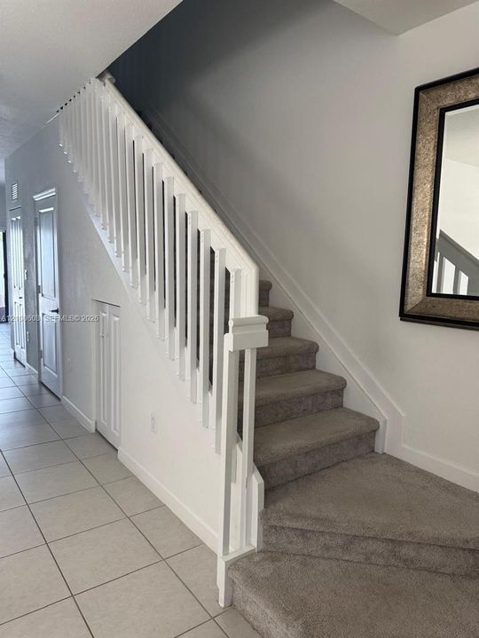 En Venta: $450,000 (3 camas, 2 baños, 1393 Pies cuadrados)
