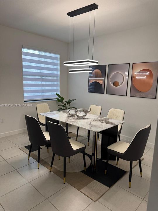 En Venta: $450,000 (3 camas, 2 baños, 1393 Pies cuadrados)