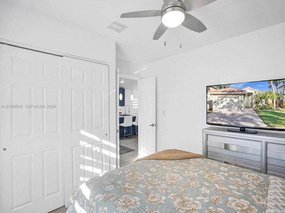 For Rent: $4,300 (3 beds, 2 baths, 1416 Square Feet)