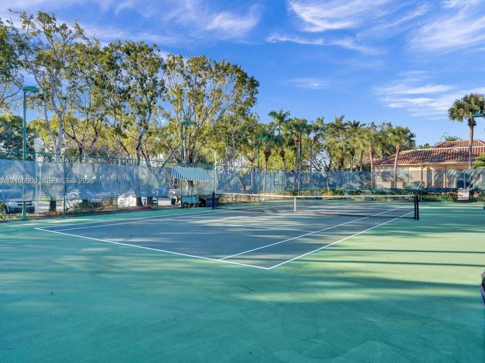 For Rent: $4,300 (3 beds, 2 baths, 1416 Square Feet)
