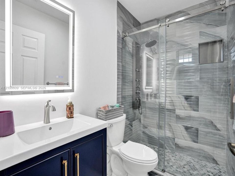 For Rent: $4,300 (3 beds, 2 baths, 1416 Square Feet)