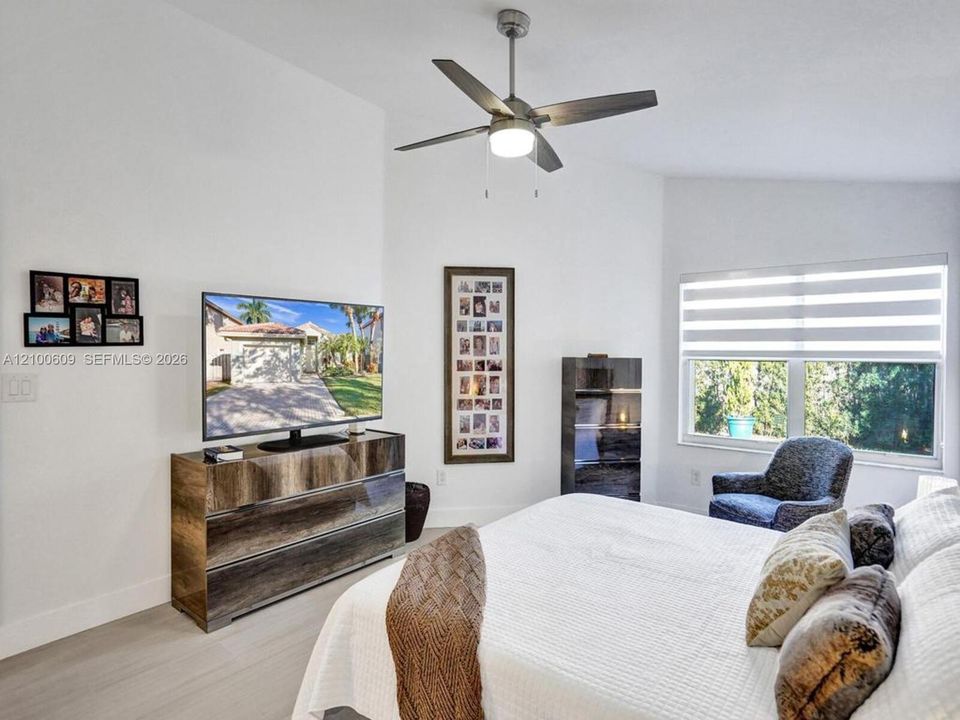 For Rent: $4,300 (3 beds, 2 baths, 1416 Square Feet)