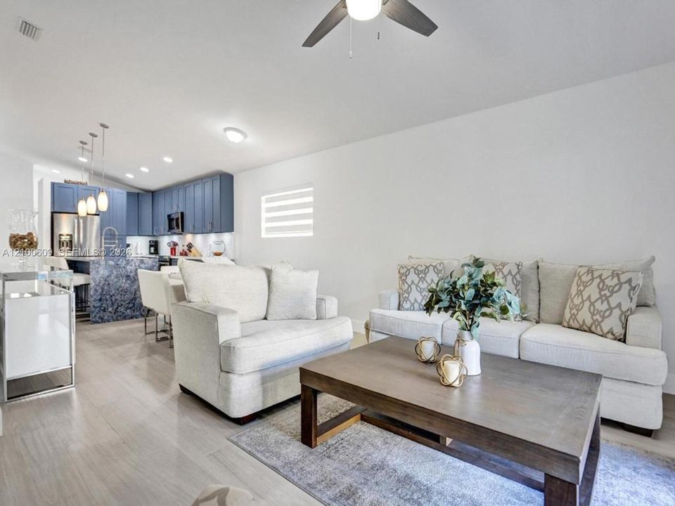 For Rent: $4,300 (3 beds, 2 baths, 1416 Square Feet)