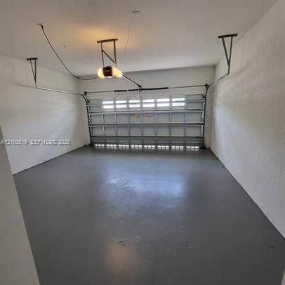 For Rent: $3,650 (3 beds, 2 baths, 1500 Square Feet)