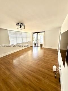 For Rent: $3,300 (3 beds, 2 baths, 1380 Square Feet)