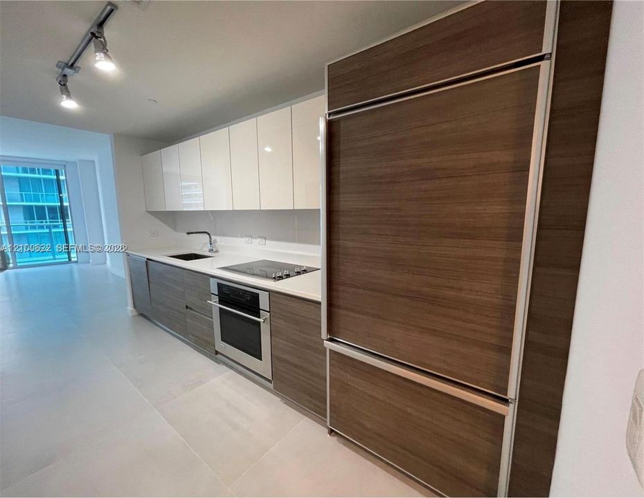 En Venta: $405,000 (0 camas, 1 baños, 530 Pies cuadrados)