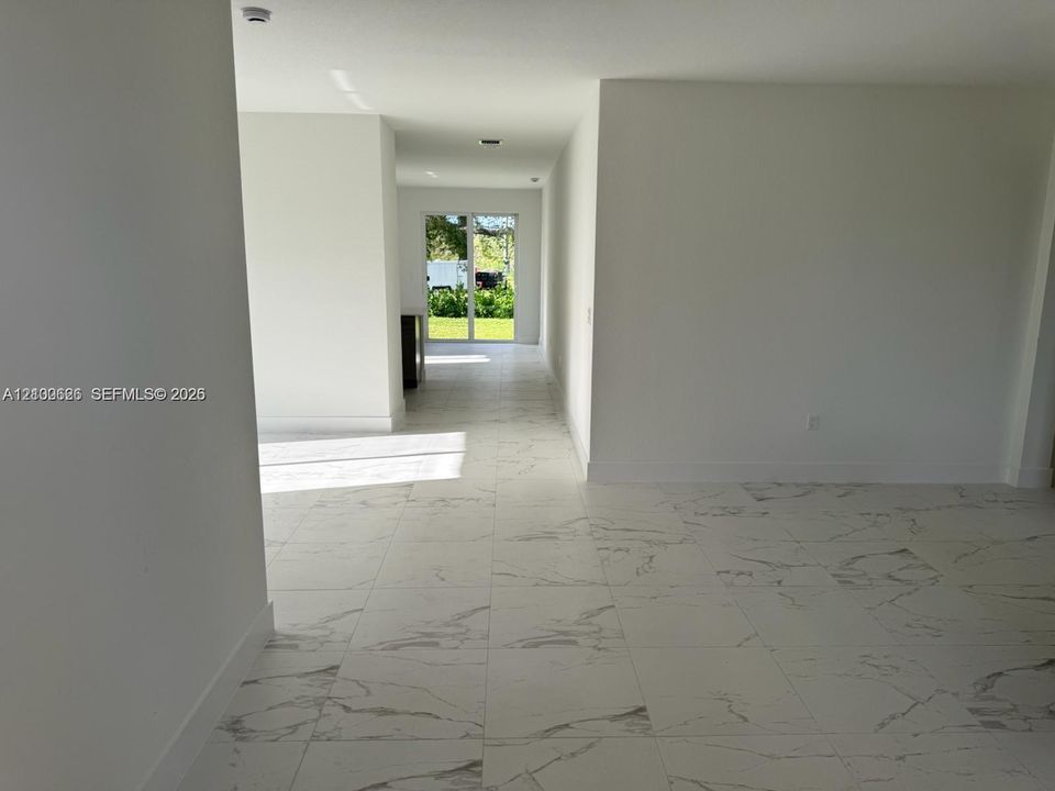 For Sale: $609,900 (4 beds, 3 baths, 2330 Square Feet)