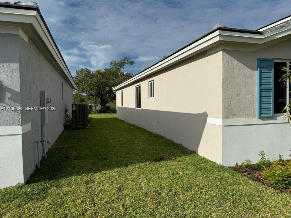 For Sale: $609,900 (4 beds, 3 baths, 2330 Square Feet)
