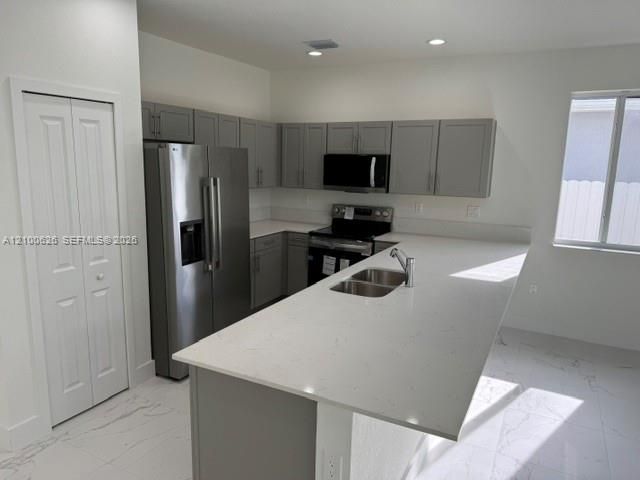 For Sale: $609,900 (4 beds, 3 baths, 2330 Square Feet)