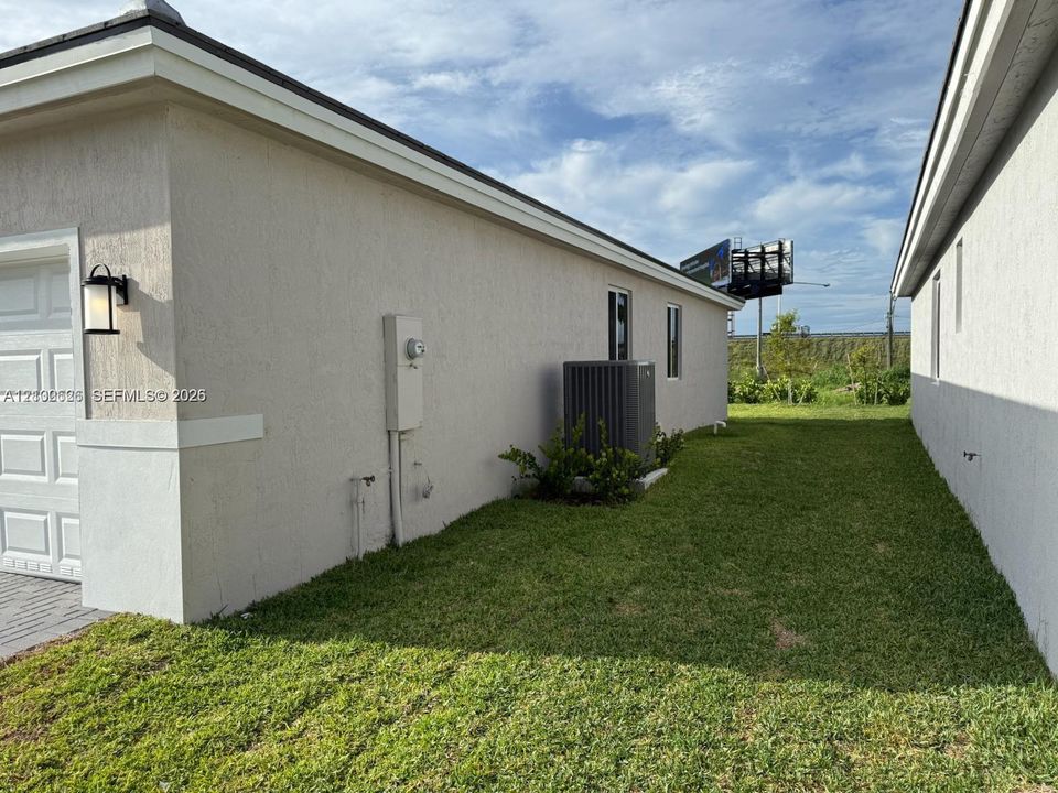 For Sale: $609,900 (4 beds, 3 baths, 2330 Square Feet)