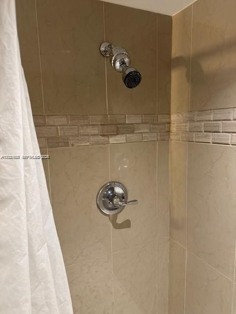 For Rent: $1,975 (2 beds, 2 baths, 965 Square Feet)