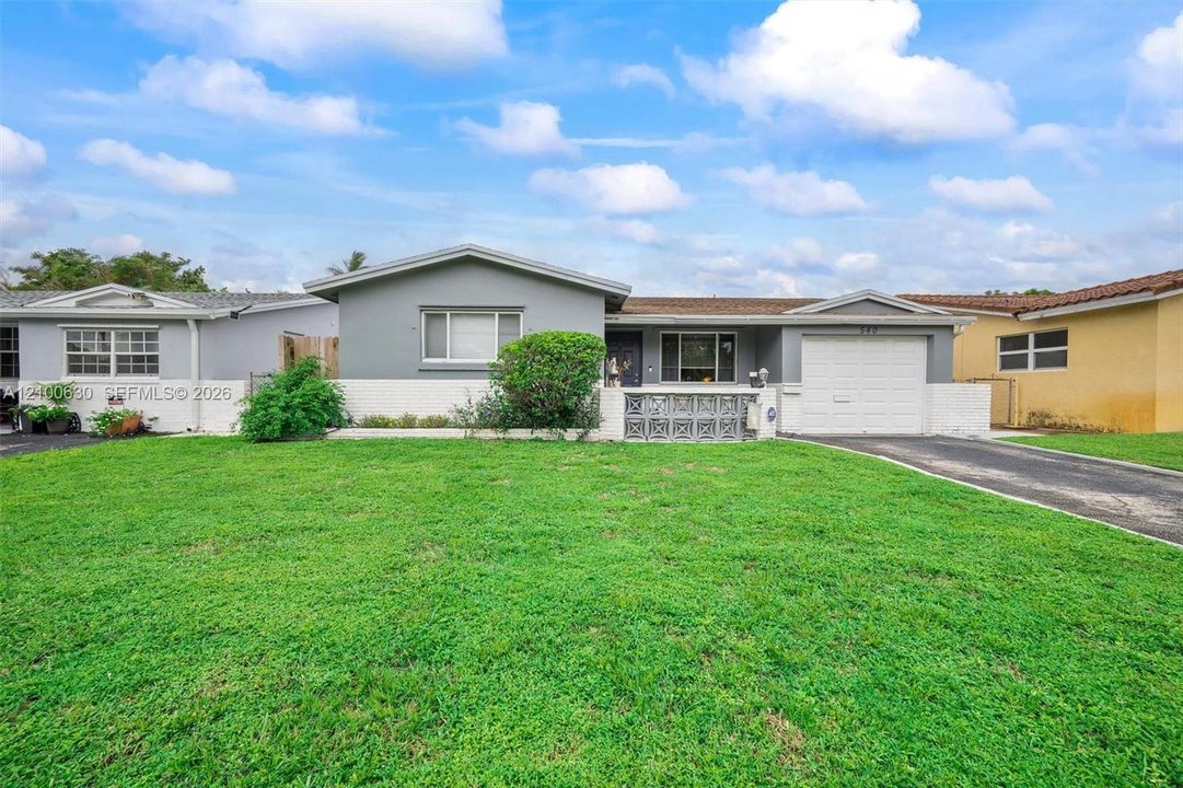For Sale: $629,000 (3 beds, 2 baths, 1506 Square Feet)