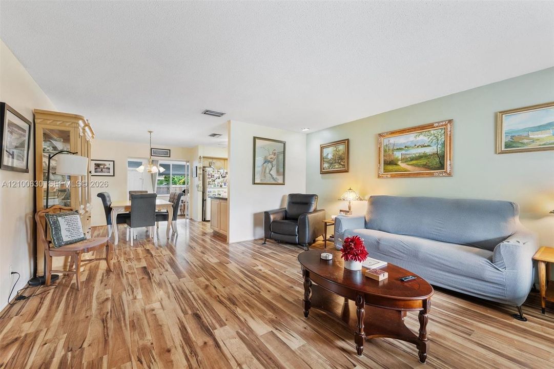 For Sale: $629,000 (3 beds, 2 baths, 1506 Square Feet)