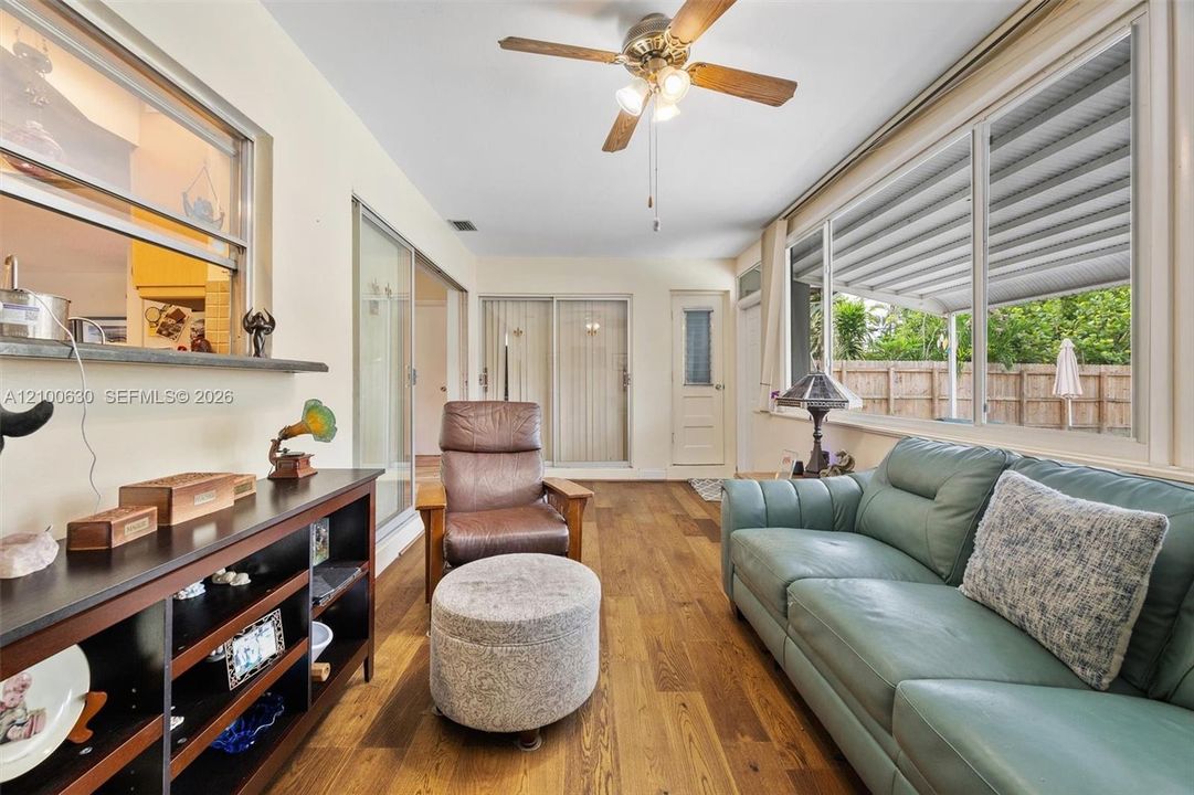For Sale: $629,000 (3 beds, 2 baths, 1506 Square Feet)