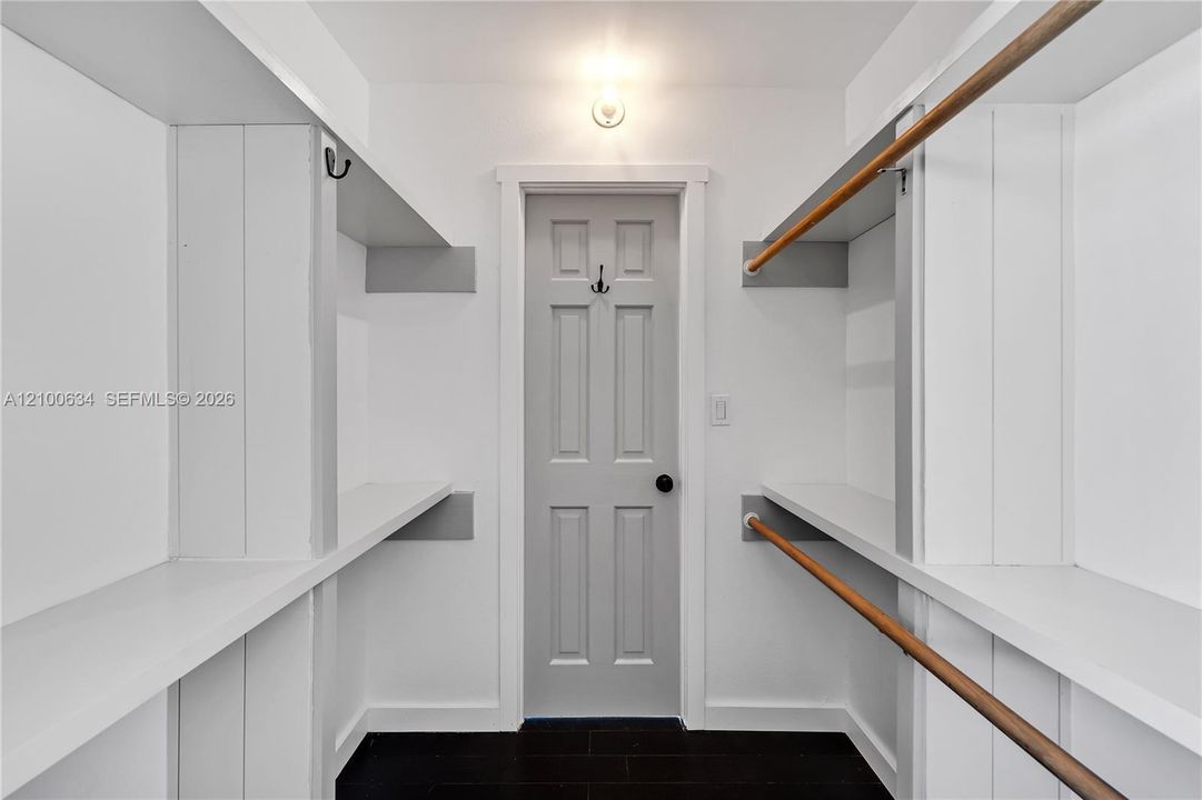 For Rent: $4,000 (2 beds, 2 baths, 1098 Square Feet)