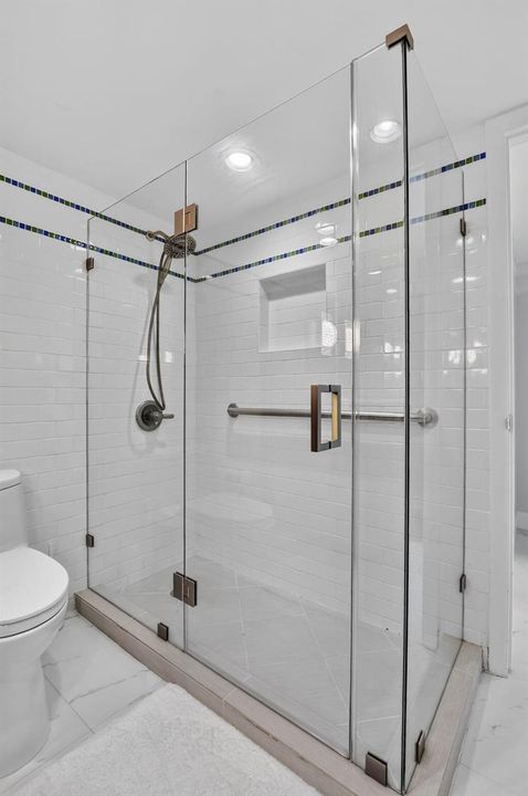Primary shower