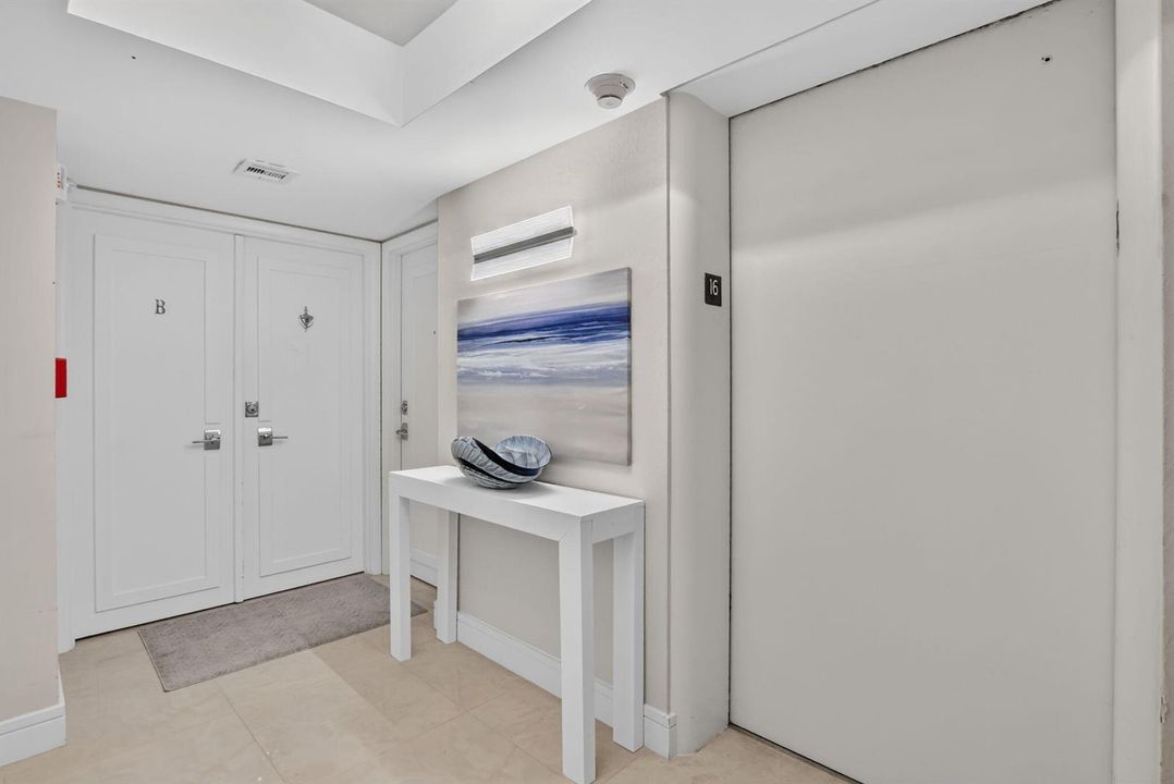 Elevator landing