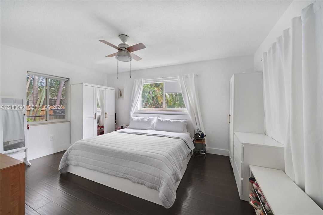 На продажу: $1,190,000 (3 спален, 2 ванн, 1656 Квадратных фут)