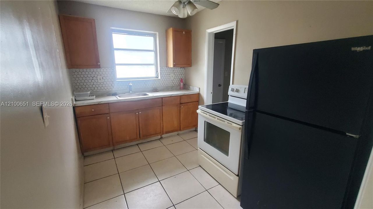 В аренду: $2,550 (3 спален, 2 ванн, 1092 Квадратных фут)