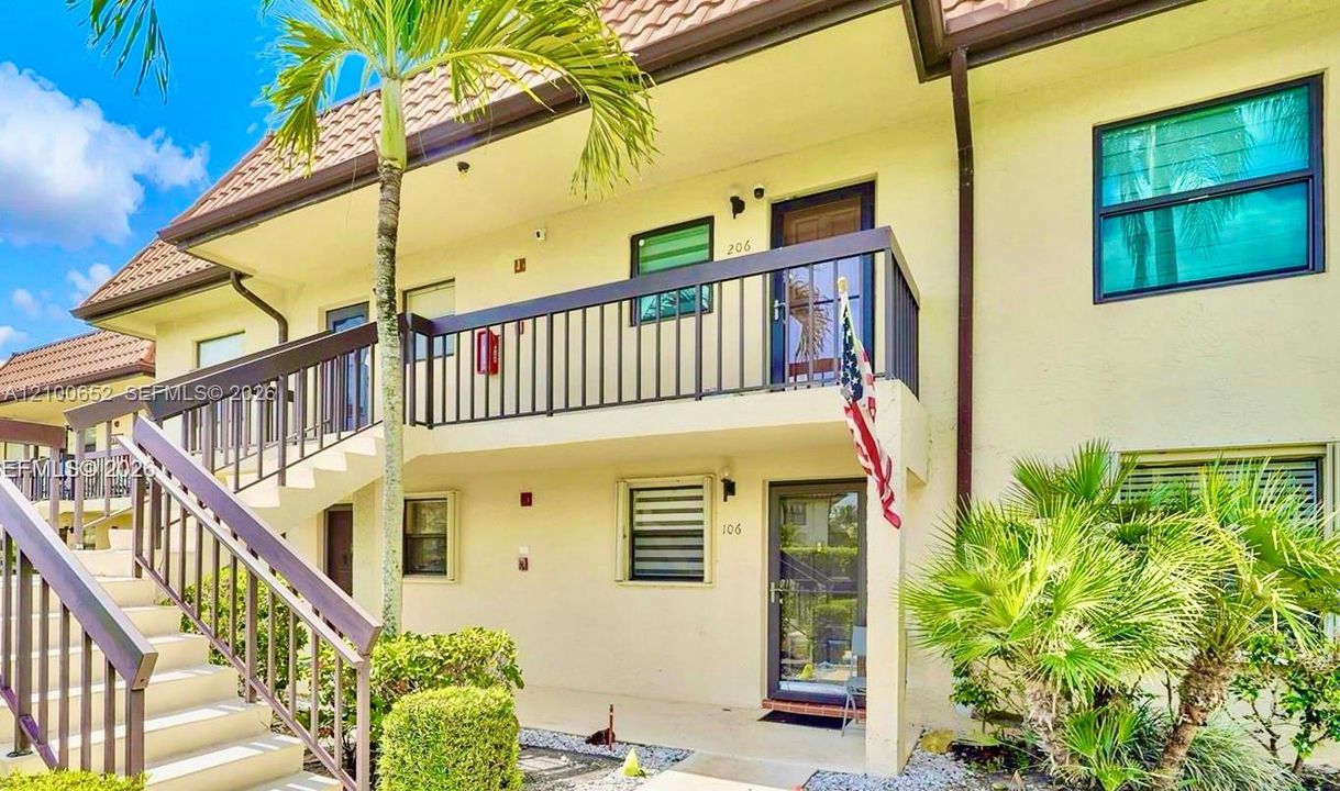 En Venta: $144,000 (2 camas, 2 baños, 790 Pies cuadrados)