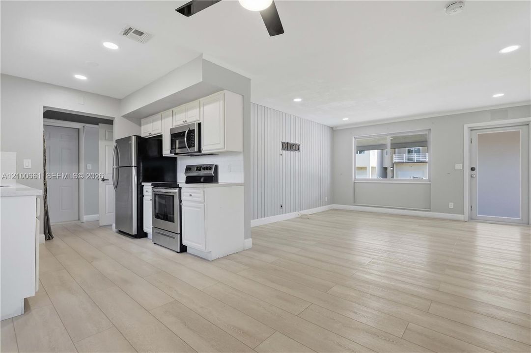 En Venta: $459,000 (3 camas, 2 baños, 1025 Pies cuadrados)