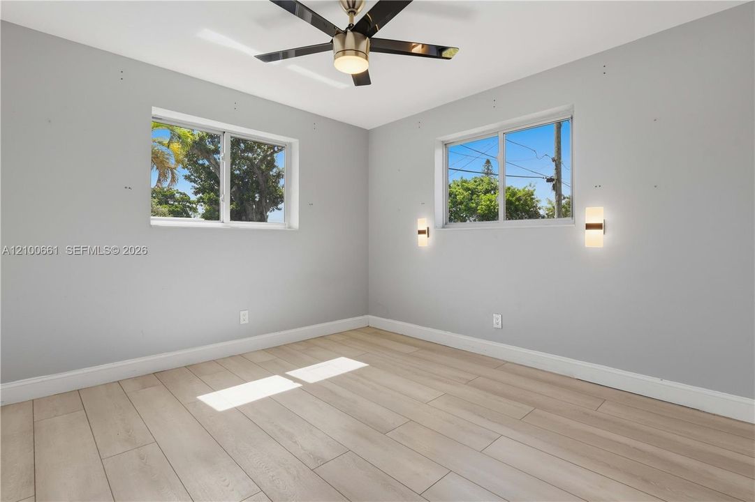 En Venta: $459,000 (3 camas, 2 baños, 1025 Pies cuadrados)