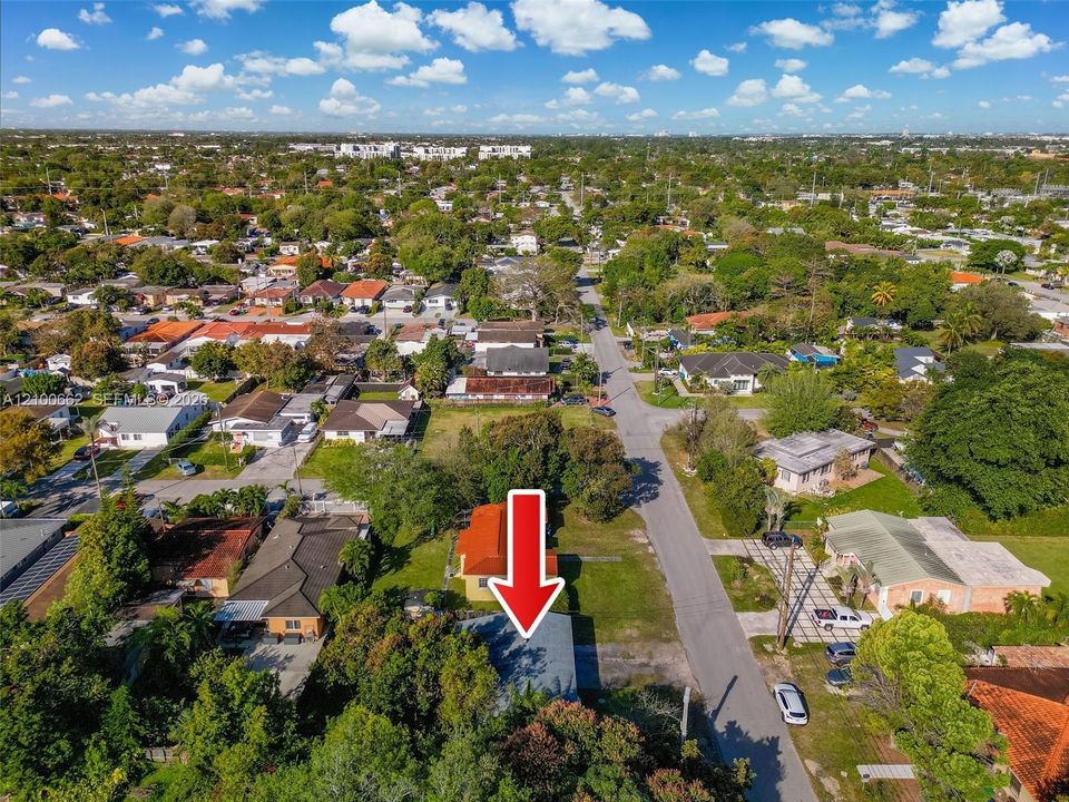 En Venta: $765,000 (3 camas, 2 baños, 1304 Pies cuadrados)