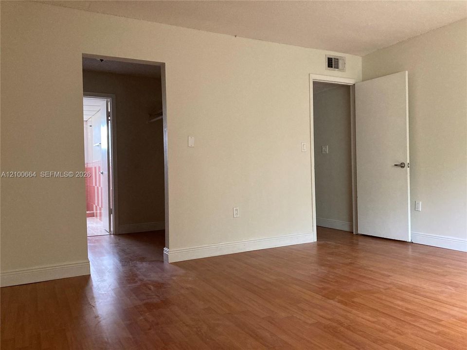 En Renta: $1,950 (1 camas, 1 baños, 922 Pies cuadrados)