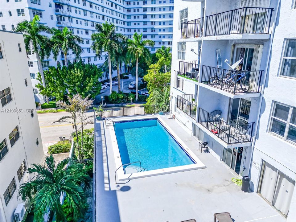 En Venta: $600,000 (2 camas, 2 baños, 1098 Pies cuadrados)