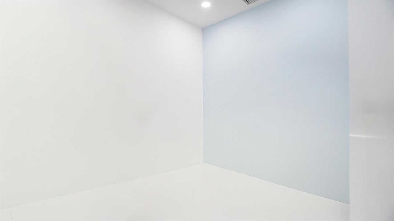 C5E69F00-3F69-498A-97A0-5F8299681563 (1)
