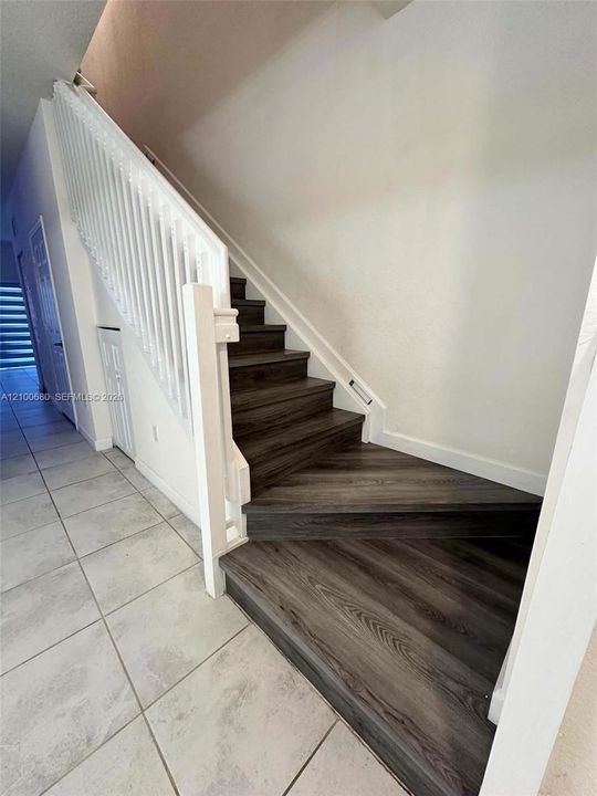 В аренду: $3,195 (3 спален, 2 ванн, 1412 Квадратных фут)