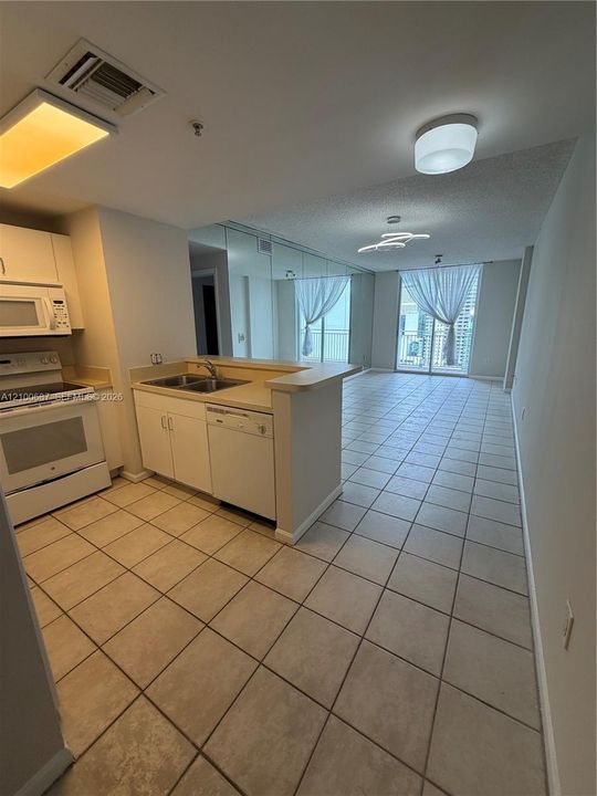 En Venta: $320,000 (1 camas, 1 baños, 640 Pies cuadrados)