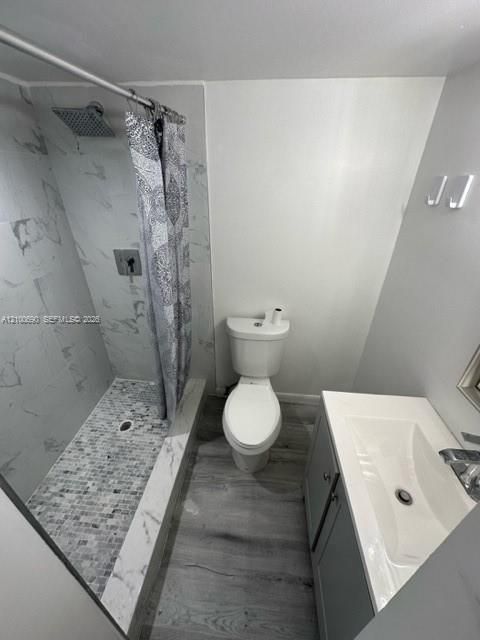 В аренду: $2,400 (2 спален, 2 ванн, 970 Квадратных фут)