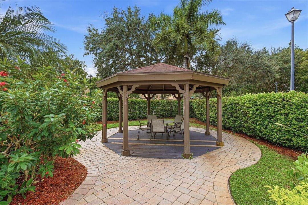 33-Community Gazebo