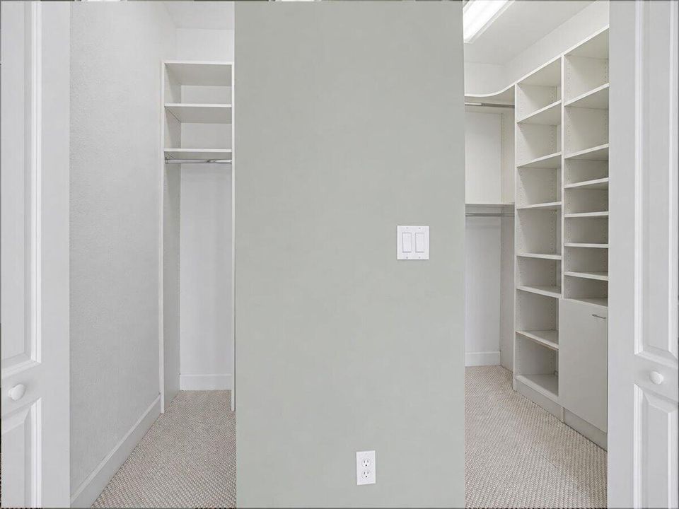 29-Bedroom2-Closets