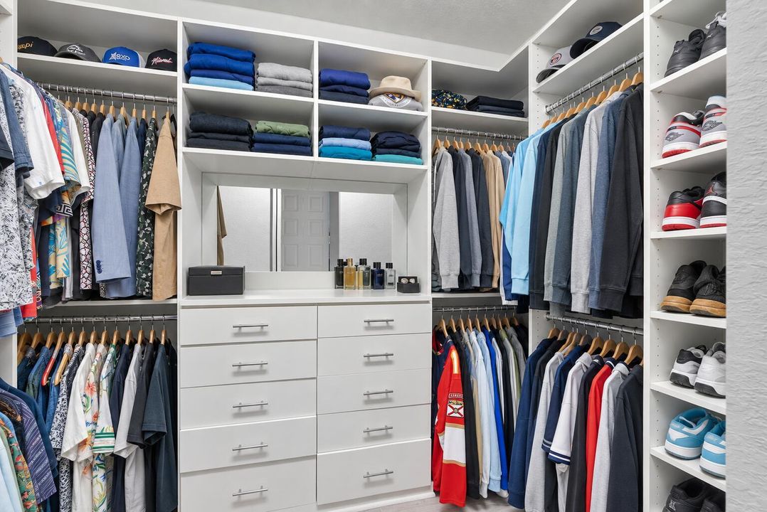 PrimaryCloset