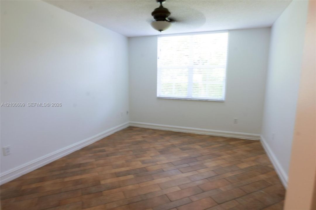 For Rent: $4,250 (3 beds, 2 baths, 1350 Square Feet)