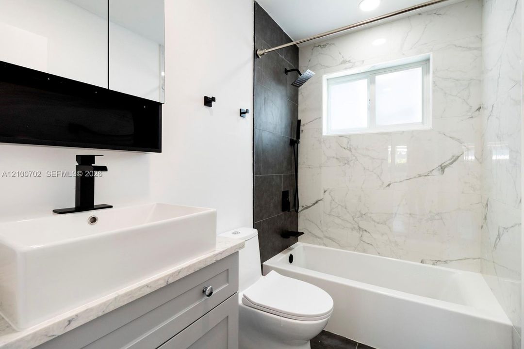 В аренду: $4,800 (3 спален, 2 ванн, 1638 Квадратных фут)