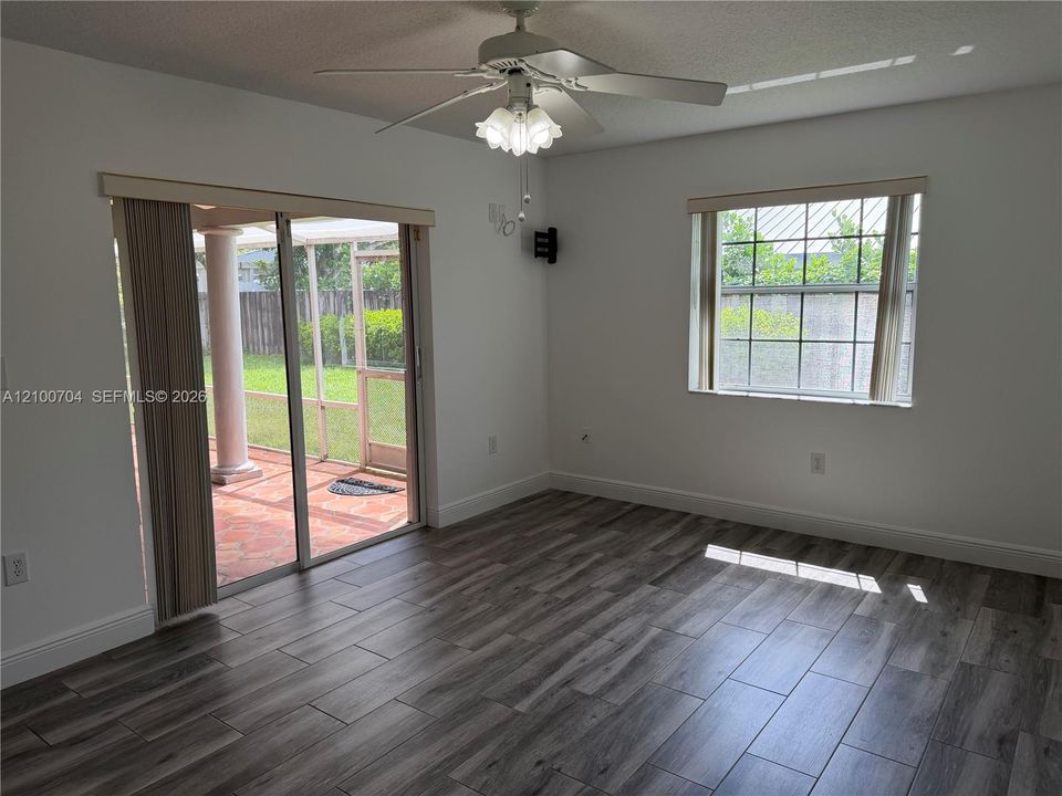 En Renta: $4,500 (4 camas, 3 baños, 2107 Pies cuadrados)