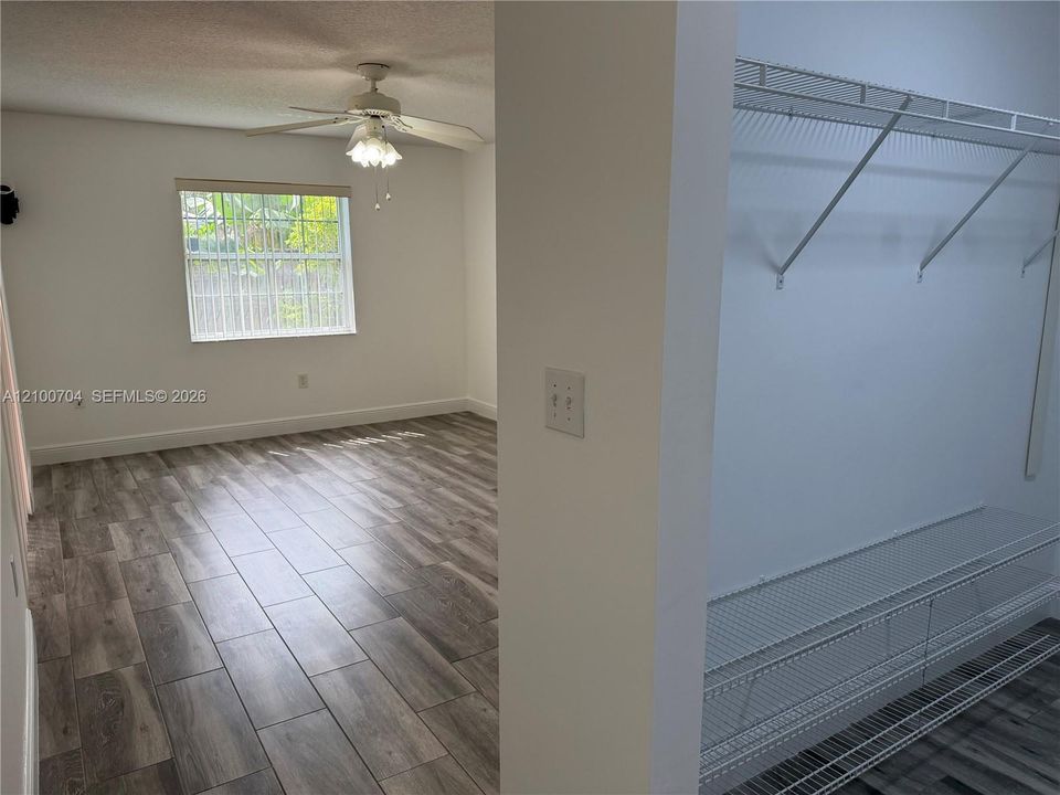 En Renta: $4,500 (4 camas, 3 baños, 2107 Pies cuadrados)