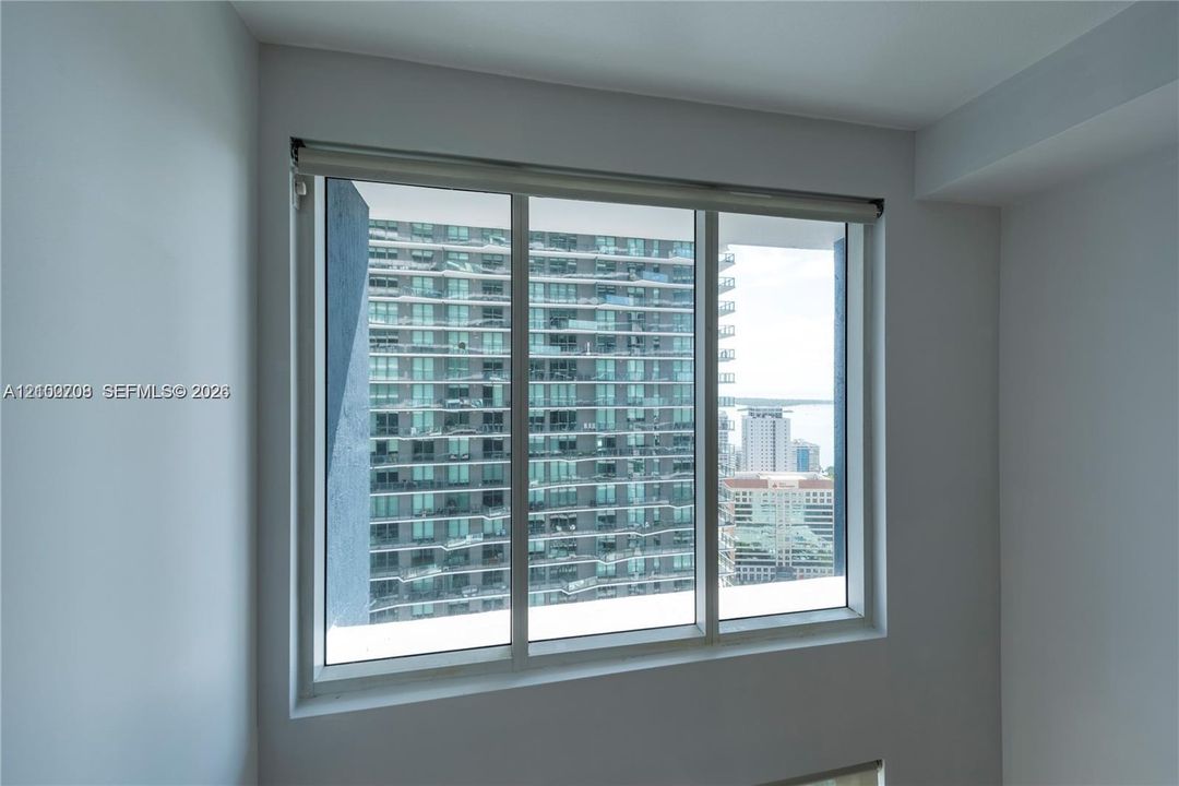 For Rent: $3,350 (1 beds, 1 baths, 877 Square Feet)